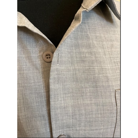 NEW - Men's Button Up Short Sleeve Gray Shirt - Sz XL - Picture 4 of 8